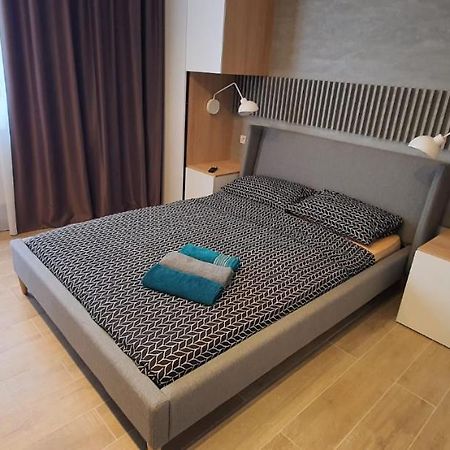 City Center Chic Studio Boekarest Buitenkant foto